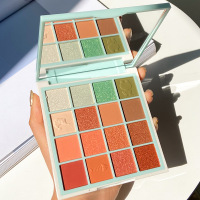 湖光山色16色眼影 韩版网红湖光山色16影盘珠光哑光亮片易上影学生平价彩妆
