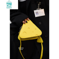 BANGDOU小众原创设计款装可爱的洞洞奶酪包三角口红耳机包斜挎包