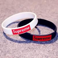 潮牌情侣手环日韩版一对男士女学生手环手链NBA篮球星座球星硅胶 sup黑色+白色(不能调节款) Supreme可调节款