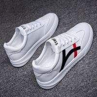 夏季板鞋男鞋经典小白鞋子男韩版潮流百搭男生休闲鞋子学生鞋男士 8067白黑 39