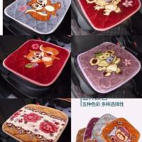 冬季汽车坐垫短毛绒保暖卡通新品通用免捆绑防滑无靠背三件套座垫 花型颜色随机 单垫1片装