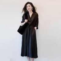中袖衬衫连衣裙女2021新款气质长裙复古女神收腰显瘦法式V领裙子 黑色 M码[建议100斤以内]