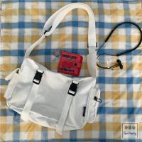 韩国chic复古工装港风学生帆布包男 ulzzang中性日系原宿斜挎包女 白色