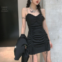 小众暗黑系吊带连衣裙2021新款紧身包臀短裙抽绳褶皱性感黑色裙子 黑色 S