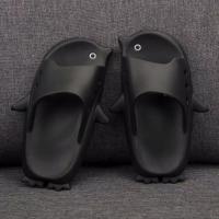 2021新款拖鞋女夏情侣家居踩屎感夏天时尚外穿室内男士家用厚底拖 企鹅黑 36-37