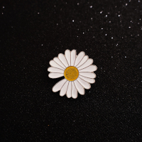 小雏菊项链权志龙GD同款嘻哈潮蹦迪ins宿原男女学生闪电菊花吊坠 雏菊胸针