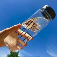 韩版学生水杯男便携耐摔塑料杯ins简约情侣可爱随手杯女 透明黑-[500ML] 单布袋