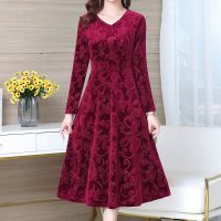 雪暖中老年春秋季长袖连衣裙女妈妈装修身高弹力金丝绒裙子中长款 BD1842-9780红色 XN XL 建议90-119斤