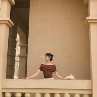 晚时光 一字肩咖啡色优雅气质2021早春新款修身露肩上衣t恤女 咖啡色 S