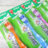 授权黑人牙刷3只特惠装 舒适健齿中毛波浪型刷毛清洁牙齿牙缝 3支装