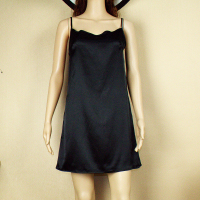 2018夏季回馈特价白色百搭防透吊带连衣裙女士丝滑内搭打底裙 白色 S