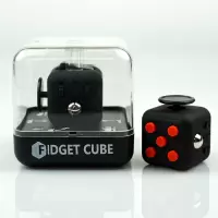 原装fidget cube三代解压玩具 上课无聊神器发泄减压骰子魔方 黑红(三代升级)