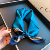 洋气百搭蓝色小方巾真丝丝巾女春季韩版装饰空姐职业小领巾小丝巾 孔雀蓝真丝小方巾