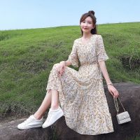 碎花雪纺连衣裙女短袖夏新款小清新高腰V领喇叭袖仙女a字中长裙子 米白色 S