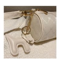 Miocra koly 东京爱情 米白色圆筒包包女夏ins小众手提单肩斜挎包 只有挂件(无包包)