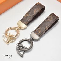 新款兔子钥匙扣挂饰经典老花兔子包包挂饰卡通小兔子汽车钥匙扣潮 棕色老花皮绳