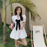 2021法式V领连衣裙女设计感大蝴蝶结收腰西装小白裙新款气质裙子 白色 S 100斤以下