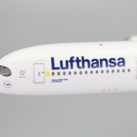 拼装塑料飞机模型空客新汉莎航空客机摆件原盒1:250比例