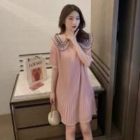 夏季新款甜美V领大码雪纺连衣裙女夏胖mm2021新款娃娃领百褶裙女 粉色雪纺裙(好质量) M
