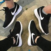 新款三叶草男鞋阿尔法跑鞋耐磨透气休闲鞋男百搭潮流椰子鞋女春季 三代黑白 37