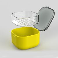 隐形牙套收纳盒便携随身牙套盒正畸牙齿保持器清洗盒子可爱矫正器 浅黄色