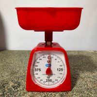 厨房弹簧秤克与千克学生秤老式方托盘机械秤家用烘焙小型鸡柳台秤 500克/一格是2.5克