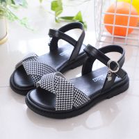 女童凉鞋2021新款防滑软底小女孩洋气公主凉鞋时尚小学生露趾凉鞋 黑色 [脚肉建议拍大一码] 27码\内长17.0cm