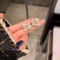 2021新款闪钻山茶花耳环小巧精致高级感轻奢茶系花朵耳钉女 白色山茶花耳钉