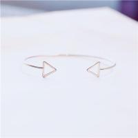 满天星手链女学生手环韩版简约文艺小仙女玫瑰金少女心吊坠手镯子 三角款金色 单个手镯