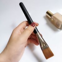 新款超薄扁头专业粉底液刷bb霜隔离霜刷李佳奇不吃粉化妆刷面膜刷 一支装