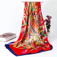 90*90绸缎大方巾丝巾女士围巾披肩百搭秋冬纱巾围脖妈妈舞蹈头巾 羽毛-大红