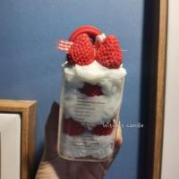 《奶酪草莓杯》香薰蜡烛草莓奶酪生日礼物 草莓杯