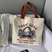 日系原宿韩版古着单肩女斜挎包韩国ins复古大容量学生上课帆布包 米白字母大包(收藏送徽章)