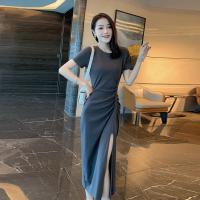 2021夏季新款黑色开叉连衣裙韩版皱褶修身显瘦圆领短袖过膝长裙女 深灰色 S 80-100斤