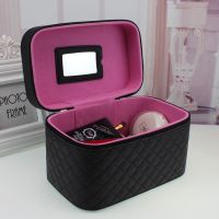 大容量化妆包化妆箱收纳盒韩国简约大小号化妆品包随身便携手提包 格子单层小号 黑色