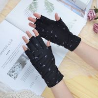 点点拉绒保暖手套秋冬女士骑行防寒绒布半露二指开车加绒韩版手套 五半指 黑色(1双)