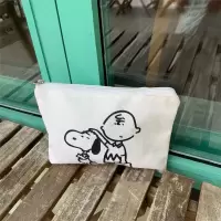 日系ins卡通史努比化妆包小房子造型手提袋可爱大容量洗漱收纳包 史努比摸头-化妆包