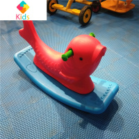 加厚宝宝三色摇摇马儿童塑料音乐摇马幼儿园木马摇马儿童木马真智力 双色小鱼