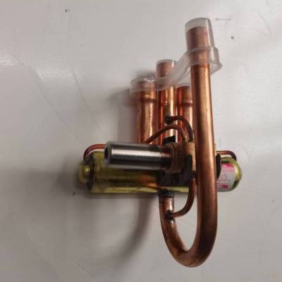 帮客材配全新原装150A空气能热水器75/210A 盾安四通阀 DSF-4-R410A 通用 三花 SHF-4H-