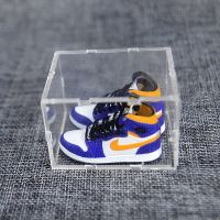 创意生日礼物迷你小AJ装饰品篮球鞋墙模型挂件手办汽车载立体摆件 湖人刮刮乐一双+透明展示盒