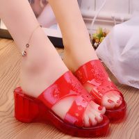 水晶高跟凉拖鞋女夏果冻透明PVC材质坡跟拖鞋厚底室外中跟拖鞋 红色[偏小2码] 36码