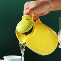 大容量耐热水壶欧式现代冷水壶家用陶瓷壶凉水壶泡茶壶高档饮水具 1.4升黄色(盖随机配色)