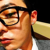 权志龙GD同款小雏菊镶钻男女潮牌PMO 耳钉小清新日韩简约风耳环饰 一只