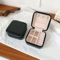 长方形大容量收纳盒女2020新款潮便携简约精致双层项链戒指首饰盒 黑色首饰盒无镜款(长宽各10cm)