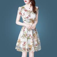 精品修身收腰裙子2021新款女装刺绣夏装蕾丝印花刺绣中长款连衣裙 028杏色 M (建议95-104斤)
