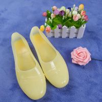 牛筋果冻雨鞋女低帮短筒防水防滑厨房工作水鞋时尚下雨天胶鞋女 柠檬黄 36 标准运动鞋码