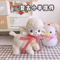 ins卡通可爱昭和小羊摆件娃娃胶皮出声复古白少女拍摄道具送丝带[9月15日发完] 昭和小羊摆件[送随机丝带]