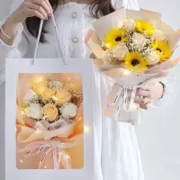 满天星干花玫瑰向日葵香皂永生花创意花束生日礼物花教师节送老师 向日葵+香槟玫瑰+手提袋+灯串