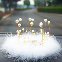 可爱车内装饰皇冠羽毛防滑垫中控台创意平安鹿车载用品女 仙女珍珠羽毛防滑垫