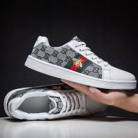 低帮帆布鞋子ins男小蜜蜂小白鞋秋季板鞋韩版潮流百搭港风休闲鞋 白色 T585白灰 39 标准运动鞋尺码